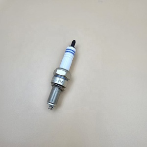 หัวเทียนประสิทธิภาพสูงรุ่นใหม่สำหรับรถสามล้อ/มอเตอร์ไซค์ UR4DC R6 (หมายเลข 643367) สำหรับเครื่องยนต์ยามาฮ่า/บาจาจ/  ผลิตจากโลหะผสมนิกเกิล ขนาด 12.7x16 มม. - Product Image 2