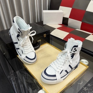 Zapatillas de Plataforma de Diseño de Lujo de Alta Calidad 2026, Transpirables, de Cuero Genuino, para Mujer, Estilo Deportivo, de Caña Alta, para Otoño e Invierno - Product Image 5