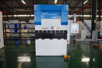 Prensa Plegadora Sincronizada Totalmente Automática de Fábrica Longbow 30T de Alta Precisión para Procesamiento de Aluminio con Motor y Bomba
