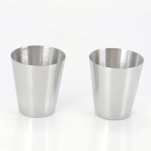 Ensemble de tasses à bière portables en acier inoxydable épaissi de 70 ml avec housse en cuir PU - Product Image 6