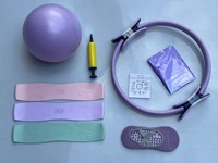 Lot de 7 accessoires de fitness Pilates en gros avec anneau de Pilates, mini-ballon, bandes de résistance et chaussettes antidérapantes pour entraînement à domicile