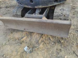 Mini-pelleteuse Kubota d'occasion Japon 3 tonnes 5 tonnes 6 tonnes KX155 KX135 KX165-3 Moteur de pompe à KX165-5 moteur Boîte de vitesses PLC - Product Image 5