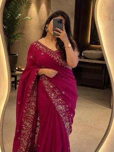 Sari Rangoli con adornos de lentejuelas y blusa con bordados elaborados, conjunto étnico de diseñador para bodas, fiestas y celebraciones. - Product Image 2