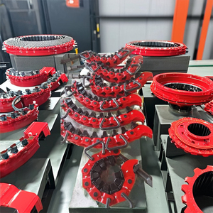 Abrazaderas de seguridad para perforación de yacimientos petrolíferos TA MP 11126, herramienta de abrazadera procesada de forja de nueva condición para plataforma de perforación de petróleo, cabeza de pozo - Product Image 2
