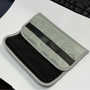 <b>Camera</b> Filter Pouch 25mm-82mm Nylon Dustproof Zipper Closure Professional Photography Storage <b>Bag</b> 7 Inch - Product Image 1