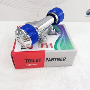 Robinet d'angle en acier inoxydable Toilet Partner 1/2 po à double sortie pour plomberie - Product Image 3