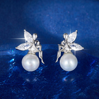Boucles d'oreilles clous minimalistes en argent sterling 925 avec perles coquillages et placage rhodium, design en forme de fée pour femme - Cadeau d'anniversaire