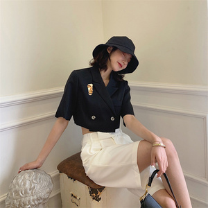 Venta caliente moda nueva llamada una y otra vez media cara máscara Pin broche - Product Image 5