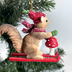 Su misura in resina volpe scoiattolo procione statuetta di scultura albero di natale funghi animali selvatici appesi ornamento - Product Image 5