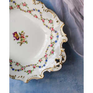 Plateau à dessert décoratif peint à la main par Gabriella P. - Product Image 2