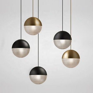 Lampada <span class=keywords><strong>a</strong></span> <span class=keywords><strong>sospensione</strong></span> <span class=keywords><strong>a</strong></span> sfera in vetro lampade <span class=keywords><strong>a</strong></span> <span class=keywords><strong>sospensione</strong></span> in ferro per <span class=keywords><strong>camera</strong></span> <span class=keywords><strong>da</strong></span> <span class=keywords><strong>letto</strong></span> laterale cucina lampada <span class=keywords><strong>a</strong></span> <span class=keywords><strong>sospensione</strong></span> <span class=keywords><strong>lampadari</strong></span> <span class=keywords><strong>a</strong></span> globo in vetro per la casa - Product Image 5