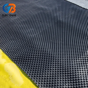 Planche <span class=keywords><strong>de</strong></span> drainage hautement résistante aux perforations et à <span class=keywords><strong>la</strong></span> corrosion, adaptée au renforcement du drainage des talus routiers. - Product Image 5