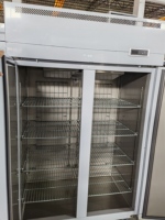 Réfrigérateur commercial à deux portes NE-811-8 en acier inoxydable pour la restauration, la cuisine et les restaurants, refroidissement par air, 980L, numérique
