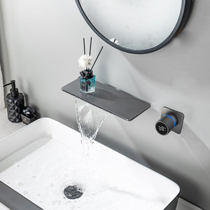 Mitigeur mural monotrou moderne en cuivre pour lavabo, cartouche céramique, finition dorée, design encastré dissimulé pour usage hôtelier - Product Image 5