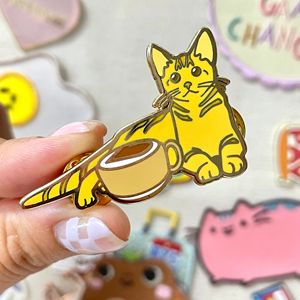 High Quality Factory Custom Fashion Cute <strong>Pins</strong> Metal Logo Badges Brooch Hard Soft Enamel <strong>Pins</strong> <strong>Lapel</strong> <strong>Pins</strong> <strong>butterfly</strong> Clutch - Product Image 3