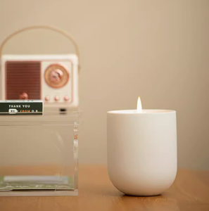 Fournisseur de bougies en gros, bougies personnalisées minimalistes pour la décoration de la maison, bougies en cire de soja parfumées dans un pot en céramique, cadeau idéal pour la Saint-Valentin - Product Image 2