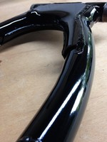 Peinture en poudre noire chromée miroir super brillante pour jantes de véhicules, bateaux et meubles, application par pulvérisation de revêtement électrostatique