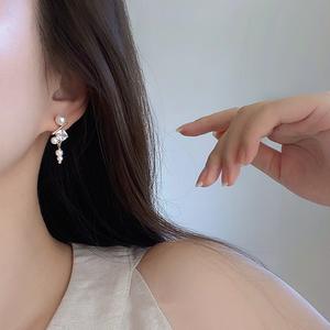 Pendientes de Plata de Ley S925, Elegantes y Exquisitos, con Circonita, Perla y Diseño de Gota de Agua, con Incrustaciones de Diamantes, para Mujer - Product Image 4