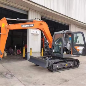 รถขุดขนาดเล็ก Doosan Dx75 มือสอง น้ำหนัก 7.5 ตัน พร้อมเครื่องยนต์และเกียร์ ชั่วโมงการใช้งานต่ำ ได้รับการรับรองมาตรฐาน CE - Product Image 1