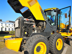 Nuevo equipo de movimiento de tierras de alto rendimiento: Bulldozer de cadenas 4120D con los mejores servicios - Product Image 5