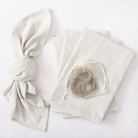 Serviette carrée en lin de coton doux de style moderne fait à la main 45*45cm, couverture de table jetable occidentale lavée pour la maison et les fêtes.
