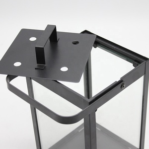 Metallo Candela Lanterna con Vetro e Manico In Metallo per Interni Casa e Giardino Esterno Decorazione Supporto di Candela - Product Image 5