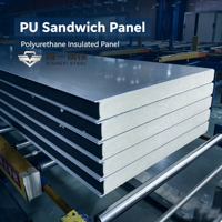 Panneau sandwich en PU haute densité, panneau isolant en mousse de polyuréthane pour la fabrication de carrosseries de camions frigorifiques