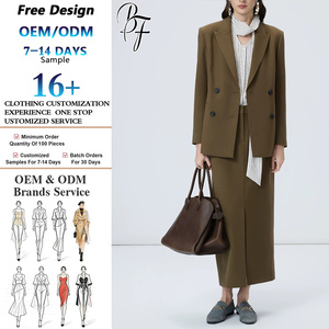 Abrigo de Lana a Medida para <span class=keywords><strong>Mujer</strong></span> con Diseño Personalizado: Chaqueta Cruzada y Falda Larga Plisada - Ropa de Boutique de Alta Gama OEM - Product Image 1