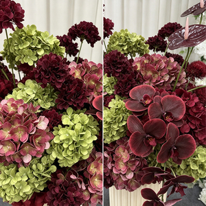 Composizione Floreale Artificiale Bordeaux e Rosa per Centrotavola Matrimoniale, Sfondo Decorativo per Tavoli Nuziali - Product Image 4