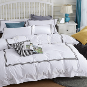Parure de Lit 100 % Coton 300 TC avec Broderie 60S et Taies d'Oreiller - Product Image 2