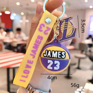 พวงกุญแจบาสเก็ตบอลสุดเท่ ดีไซน์สร้างสรรค์ ใช้เป็นจี้กระเป๋านักเรียน พวงกุญแจรถยนต์ขนาดเล็ก ของขวัญ ขายส่ง - Product Image 5