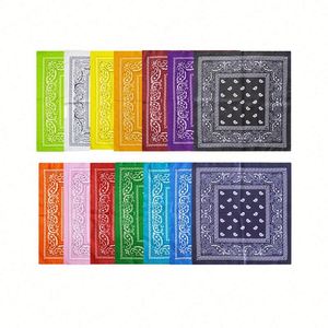 Foulard bandana à motifs pour festivals de musique, fournitures de bandanas pour organisateurs d'événements, foulard bandana à imprimés rétro pour les amateurs de style vintage - Product Image 2