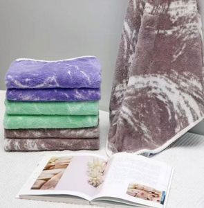 Série de serviettes de bain d'hôtel en polyester jacquard bicolore à poils longs et courts, séchage rapide - Product Image 4