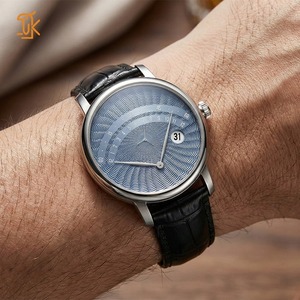 Montre automatique SANYIN de luxe, mécanisme rétrograde unique avec aiguille sauteuse, cadran guilloché argenté personnalisé avec logo. - Product Image 4