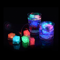 Glaçons LED Lumineux Multicolores pour Bar, Vaisselle Lumineuse Clignotante pour Boissons, Idéal pour Boîtes de Nuit, Raves, Cocktails, Faveurs de Fête, Vente en Gros OEM