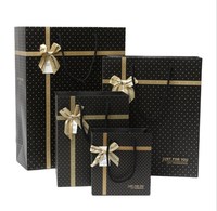 Sac en papier avec Logo personnalisé, 50 pièces, sac cadeau de luxe, avec ruban, emballage de vêtements, sac en papier pour cadeau