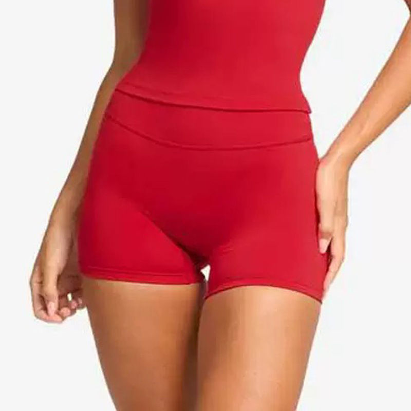 Pantalones cortos rojos)