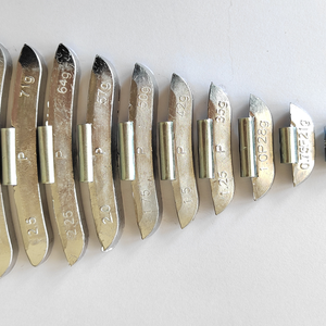 <span class=keywords><strong>Poids</strong></span> d'équilibrage de <span class=keywords><strong>roue</strong></span> de <span class=keywords><strong>moto</strong></span> noir à clipser, revêtement Fe Balance de haute qualité - Product Image 1