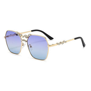 Lunettes d'été d'extérieur Lunettes de soleil décontractées élégantes Fashion Metal Frame Protection UV Diamond Double Beam Lunettes de soleil pour femmes - Product Image 4