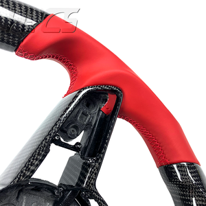 Volante Personalizado de Cuero y Fibra de Carbono para Mejorar el <span class=keywords><strong>Interior</strong></span> del Automóvil, Compatible con <span class=keywords><strong>Audi</strong></span> A3 A4 A4L A5 A7 A8 Q5 Q7 Q8 <span class=keywords><strong>TT</strong></span> R8 - Product Image 4