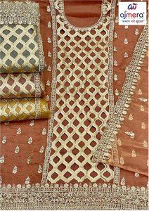 Salwar Kameez ethnique de créateur pour femme, tenue de fête traditionnelle, élégante, avec dupatta extensible et infroissable - Product Image 4