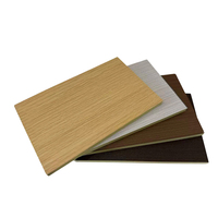 Panneaux de revêtement mural rigides WPC anti-collision résistants aux chocs 4mm 5mm pour villas modernes, étanches et au design graphique domestique