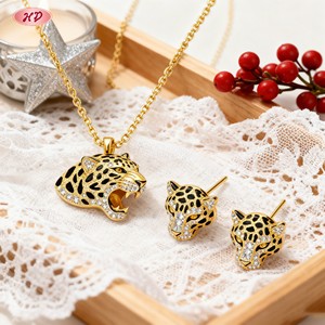 Ювелирные изделия Hengdian: позолоченные 18-каратным золотом комплекты с изображением головы леопарда и черным узором, инкрустированные цирконами AAA. Модные ювелирные наборы оптом для женщин на вечеринки/вечерние мероприятия. - Product Image 6