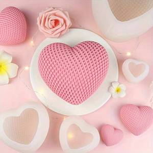Moule en silicone 3D en forme de cube à bulles en nid d'abeille pour la fabrication de bougies, pour la Saint-Valentin (DIY) - Product Image 1