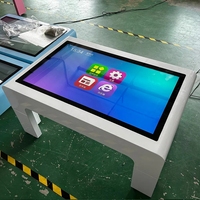 Écran d'affichage numérique LCD IPS 4K de 32 pouces pour intérieur, ports Type-C et DP, SDK, revêtement anti-reflet, support de table ou de sol pour magasin de détail
