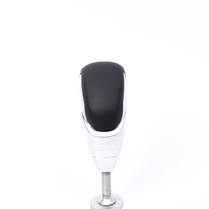 Pour Vaz <span class=keywords><strong>Lada</strong></span> Priora Poignée <span class=keywords><strong>de</strong></span> boîte <span class=keywords><strong>de</strong></span> vitesses sur Vaz pommeau <span class=keywords><strong>de</strong></span> levier <span class=keywords><strong>de</strong></span> <span class=keywords><strong>vitesse</strong></span> levier <span class=keywords><strong>de</strong></span> boîte <span class=keywords><strong>de</strong></span> vitesses pour <span class=keywords><strong>Lada</strong></span> Vesta style poignée <span class=keywords><strong>de</strong></span> boîte <span class=keywords><strong>de</strong></span> vitesses - Product Image 4