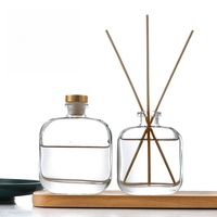 Bouteille diffuseur d'arômes en verre carré plat 150ml 250ml avec logo personnalisé, flacon vide pour bâtonnets de parfum
