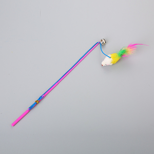 Juguete Interactivo para Gatos, Varita con Plumas y Campana, Ecológico, Divertido, de Color Aleatorio, Material de Plástico y Poliéster - Product Image 5
