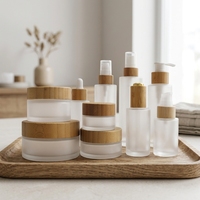 Crème hydratante pour le visage en pot de 30g et 100g, faible MOQ, emballage cosmétique de luxe en bambou biodégradable