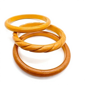 Ensembles de bracelets joncs sculptés en résine de qualité supérieure, design torsadé fantaisie, bijoux unisexes élégants et tendance, ton orange - Product Image 1